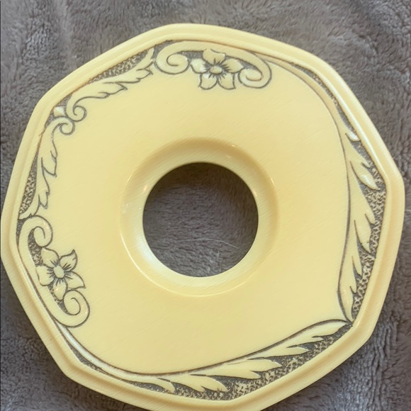 Vintage Engraved Celluloid Ivory Victorian Style Hair catcher - Picture 6 of 6